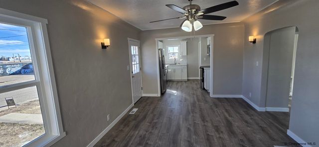 1414 HUGUR AVE, Cheyenne, WY 82001