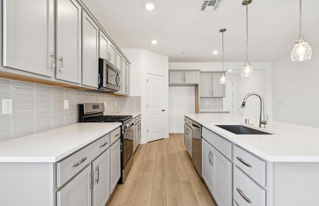 4036 Valance Way, Rancho Cordova, CA 95742