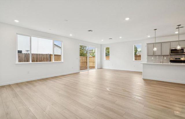 4036 Valance Way, Rancho Cordova, CA 95742