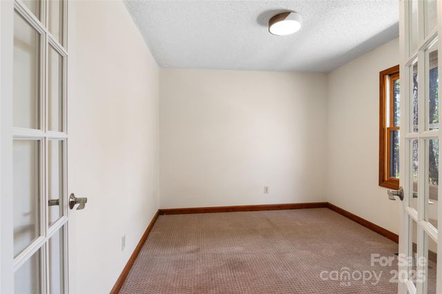 15 Elmwood Lane 161, Asheville, NC 28803