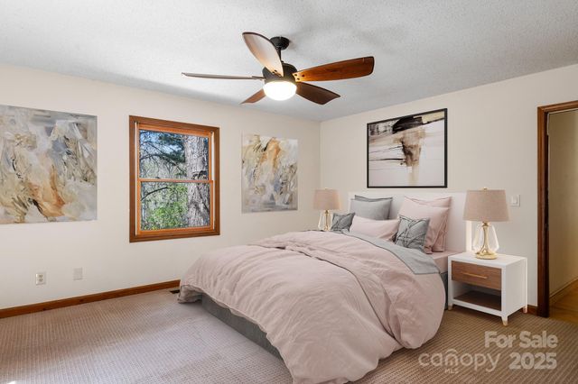 15 Elmwood Lane 161, Asheville, NC 28803