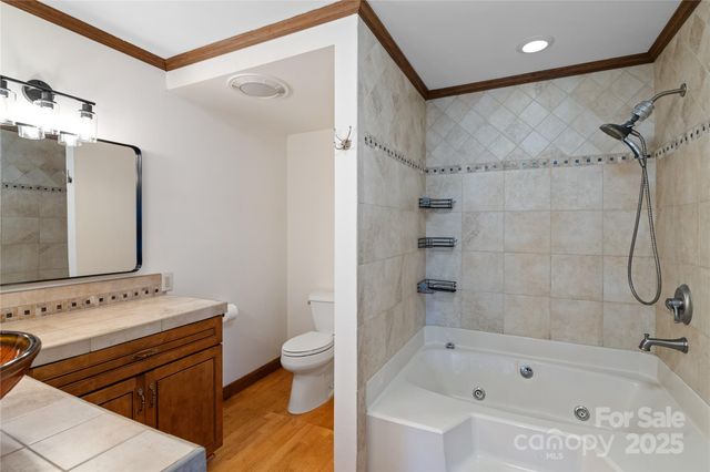 15 Elmwood Lane 161, Asheville, NC 28803