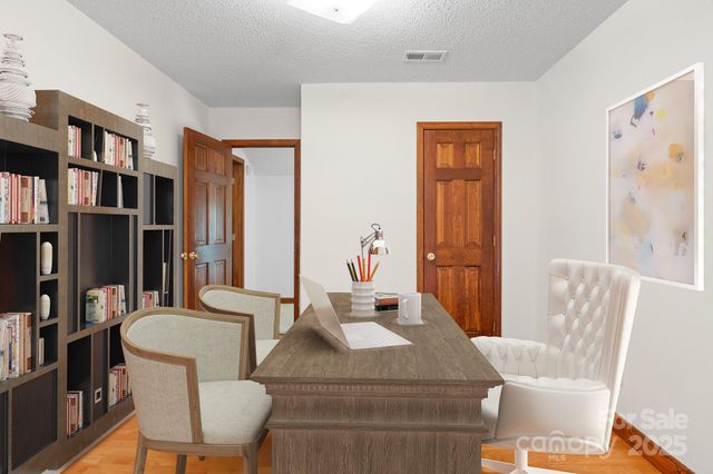 15 Elmwood Lane 161, Asheville, NC 28803