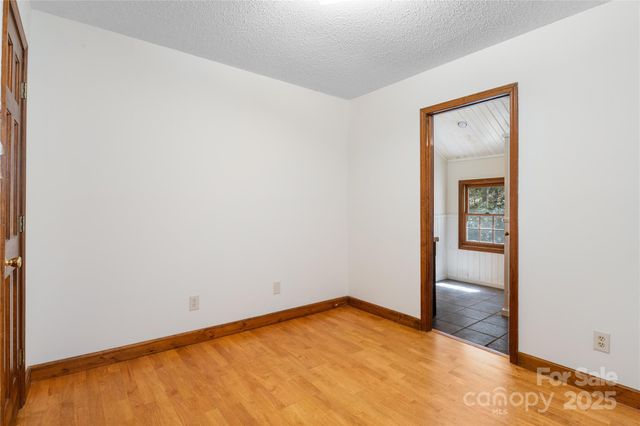 15 Elmwood Lane 161, Asheville, NC 28803