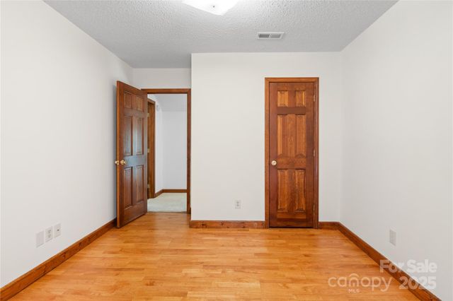 15 Elmwood Lane 161, Asheville, NC 28803