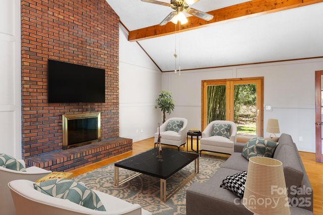 15 Elmwood Lane 161, Asheville, NC 28803