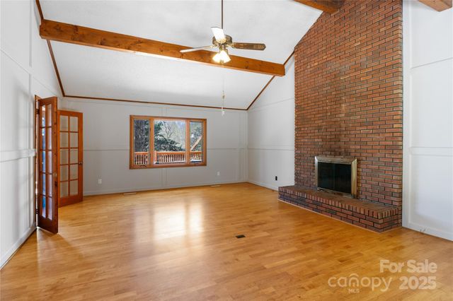 15 Elmwood Lane 161, Asheville, NC 28803