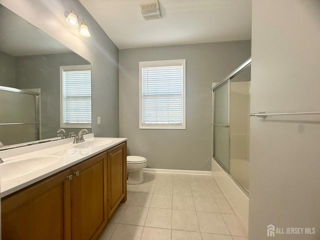 3213 Edward Stec Boulevard, Edison, NJ 08837