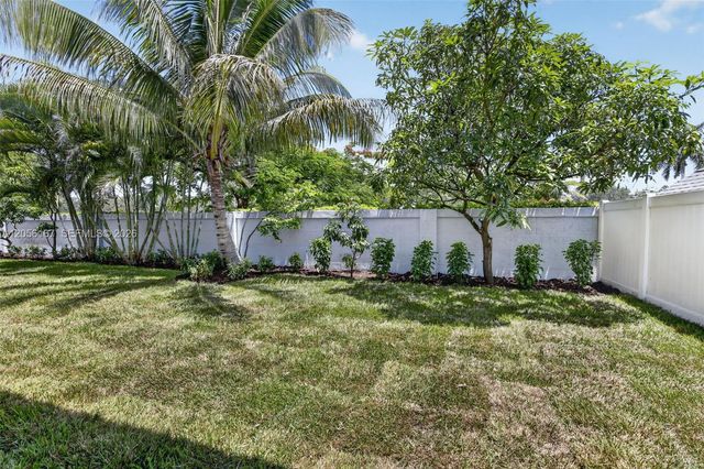 13791 NW 23rd St, Pembroke Pines, FL 33028