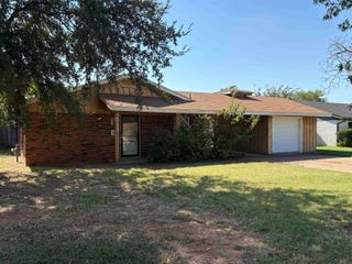 4511 LAKEVIEW, Wichita Falls, TX 76308