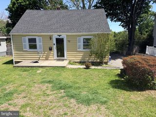 86 MILDRED LN, Aston, PA 19014