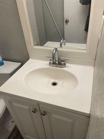 2200 Tabor CT A-1, Austin, TX 78748