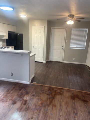 2200 Tabor CT A-1, Austin, TX 78748