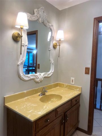 64 High Trails Drive, Eureka, MO 63025