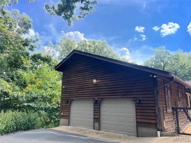 64 High Trails Drive, Eureka, MO 63025