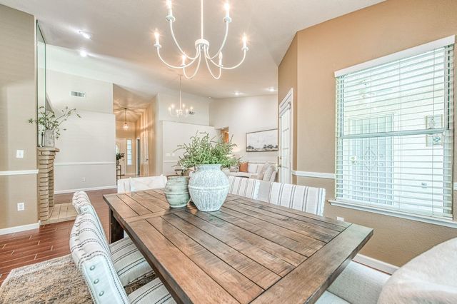 2254 E Quincy Avenue, Fresno, CA 93720