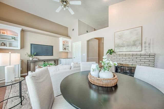 2254 E Quincy Avenue, Fresno, CA 93720