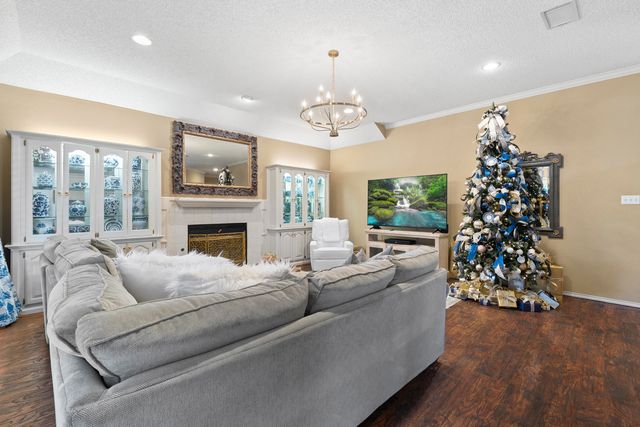 8706 Salem Avenue, Lubbock, TX 79424