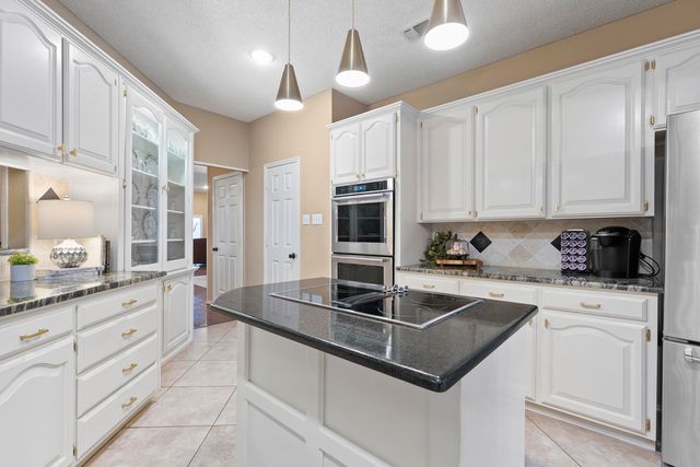 8706 Salem Avenue, Lubbock, TX 79424