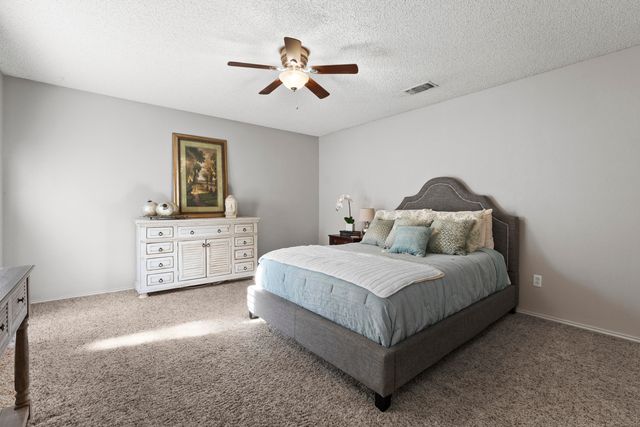 8706 Salem Avenue, Lubbock, TX 79424