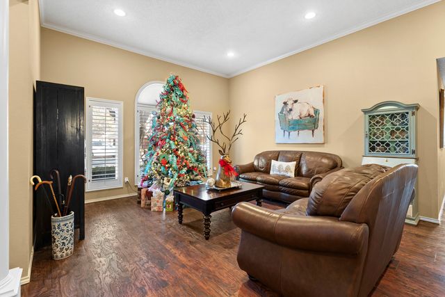 8706 Salem Avenue, Lubbock, TX 79424