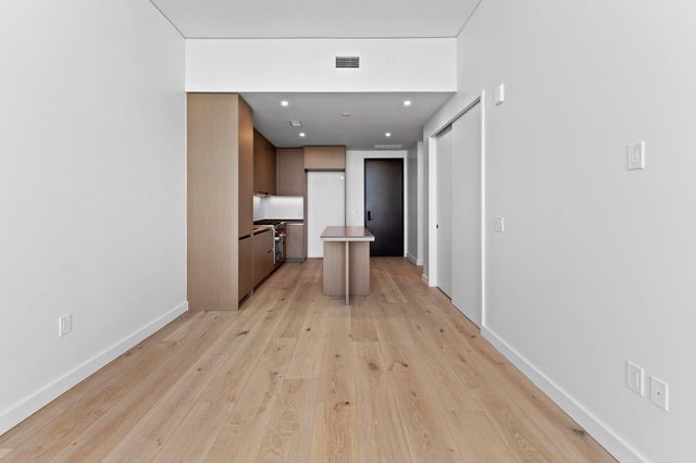 610 Davis ST 5206, Austin, TX 78701