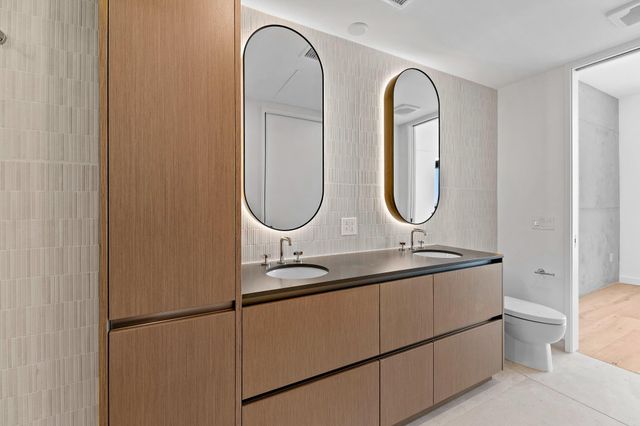 610 Davis ST 5206, Austin, TX 78701