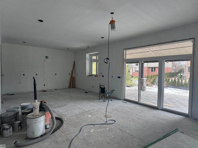 54679 White Pine Lane, Shelby Twp, MI 48315