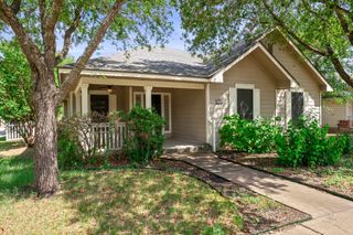 298 Hogan, Kyle, TX 78640