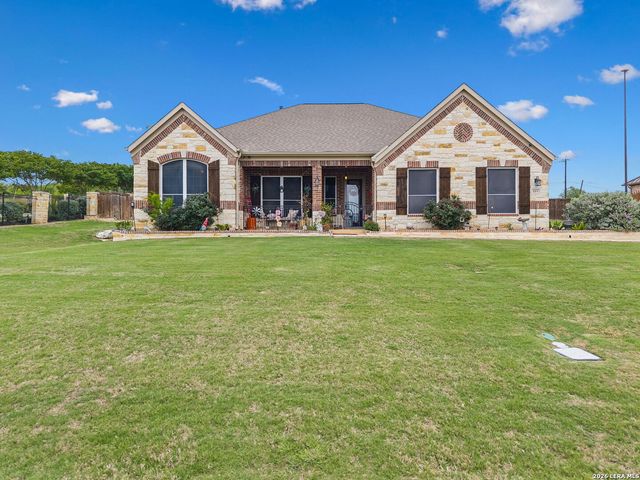 123 CATTLE DR, Castroville, TX 78009