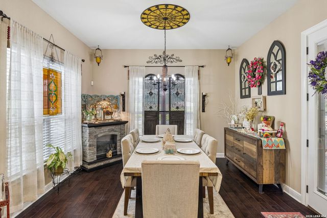 123 CATTLE DR, Castroville, TX 78009