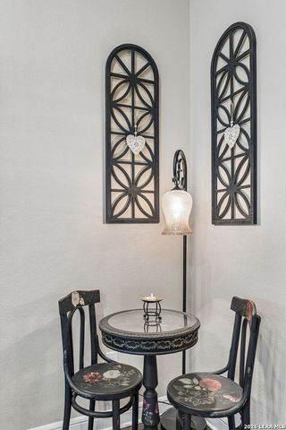 123 CATTLE DR, Castroville, TX 78009