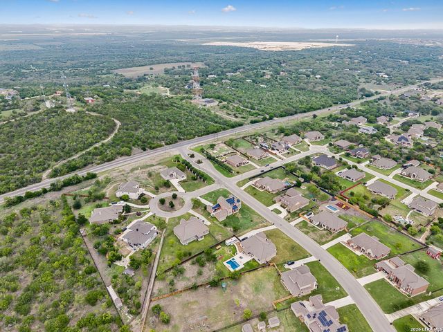 123 CATTLE DR, Castroville, TX 78009