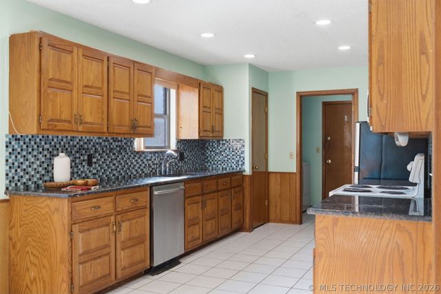 4517 S 135th East Avenue, Tulsa, OK 74134