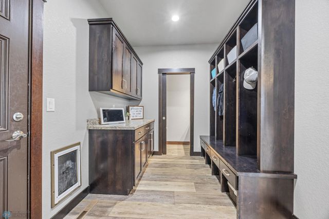 120 Lindsey Court, Mapleton, ND 58059