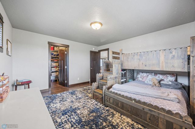 120 Lindsey Court, Mapleton, ND 58059