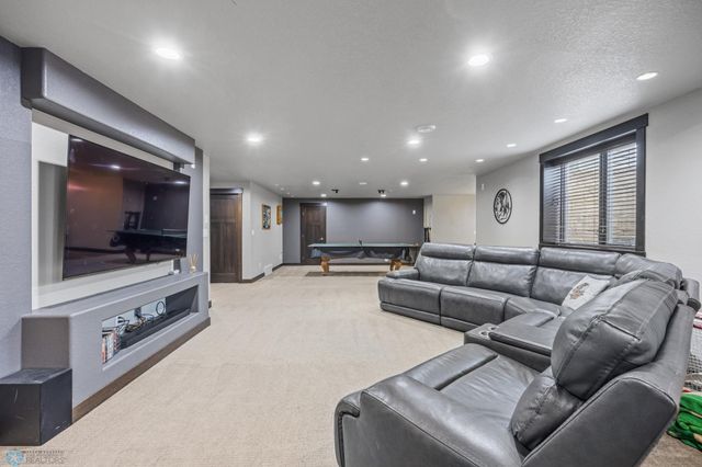 120 Lindsey Court, Mapleton, ND 58059