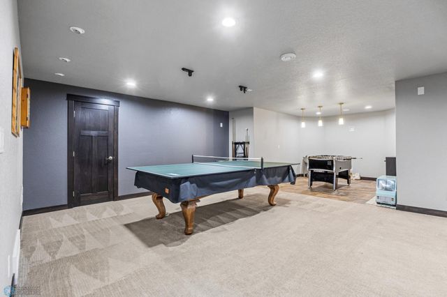 120 Lindsey Court, Mapleton, ND 58059