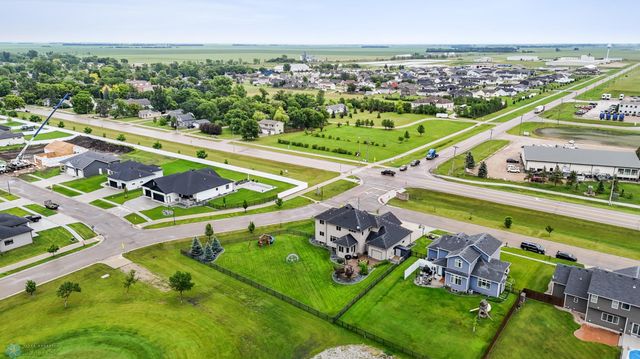 120 Lindsey Court, Mapleton, ND 58059