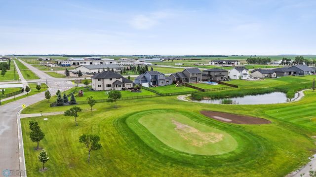 120 Lindsey Court, Mapleton, ND 58059