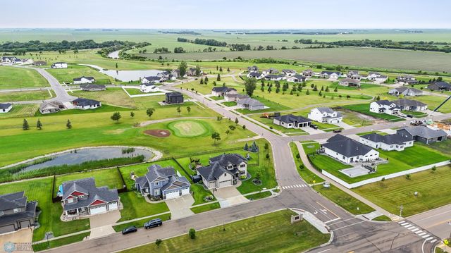 120 Lindsey Court, Mapleton, ND 58059