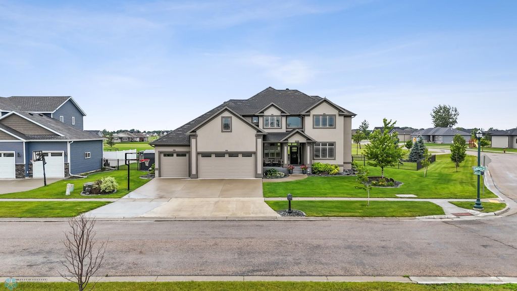 120 Lindsey Court, Mapleton, ND 58059