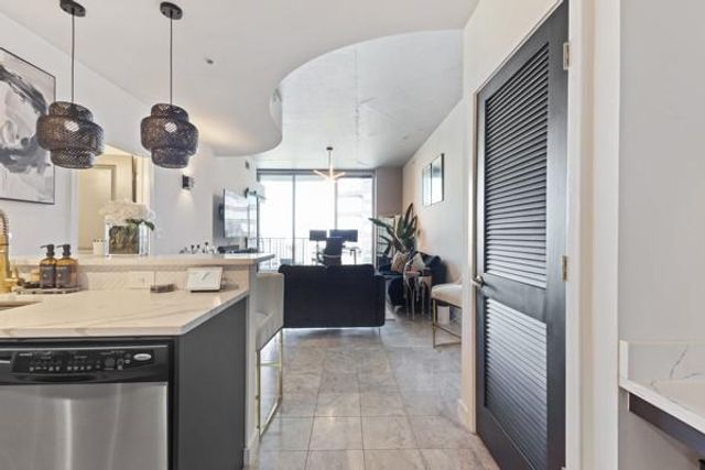 400 W Peachtree Street NW 1215, Atlanta, GA 30308