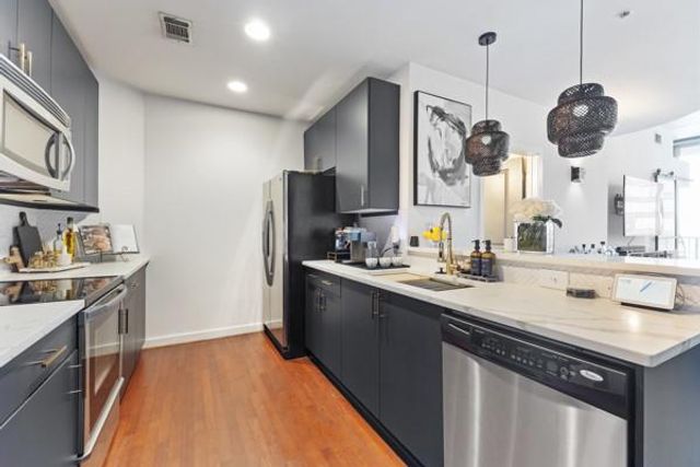 400 W Peachtree Street NW 1215, Atlanta, GA 30308