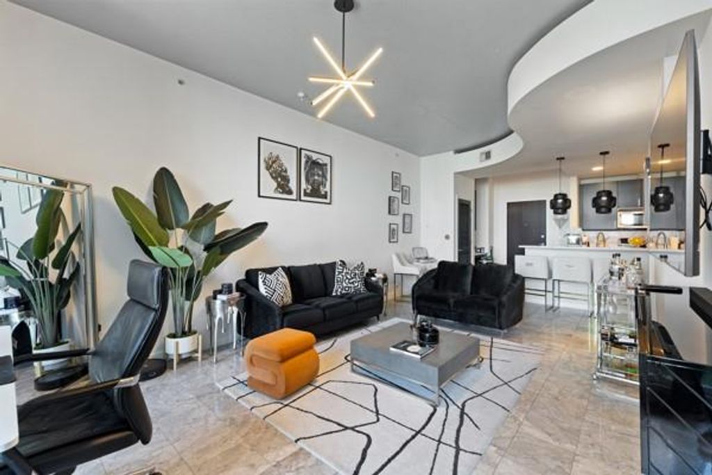 400 W Peachtree Street NW 1215, Atlanta, GA 30308