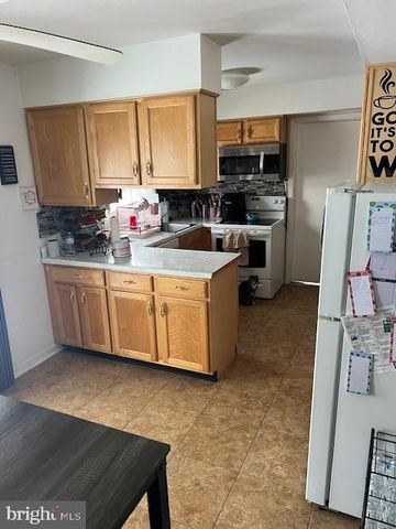 12 NEPTUNE LN, Willingboro, NJ 08046