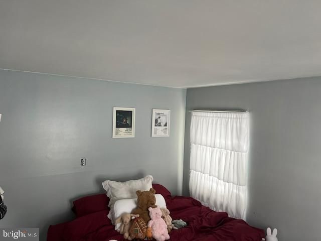 12 NEPTUNE LN, Willingboro, NJ 08046