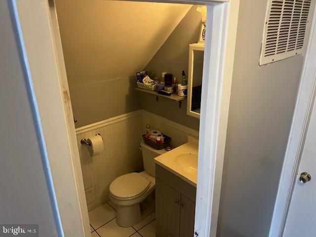 12 NEPTUNE LN, Willingboro, NJ 08046