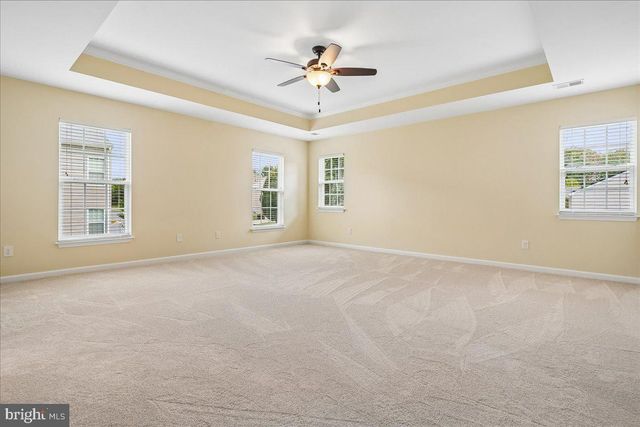 5580 SPRIGGS MEADOW DR, Woodbridge, VA 22193