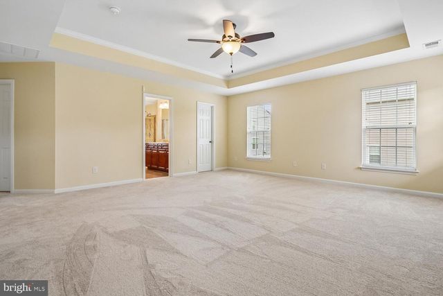5580 SPRIGGS MEADOW DR, Woodbridge, VA 22193